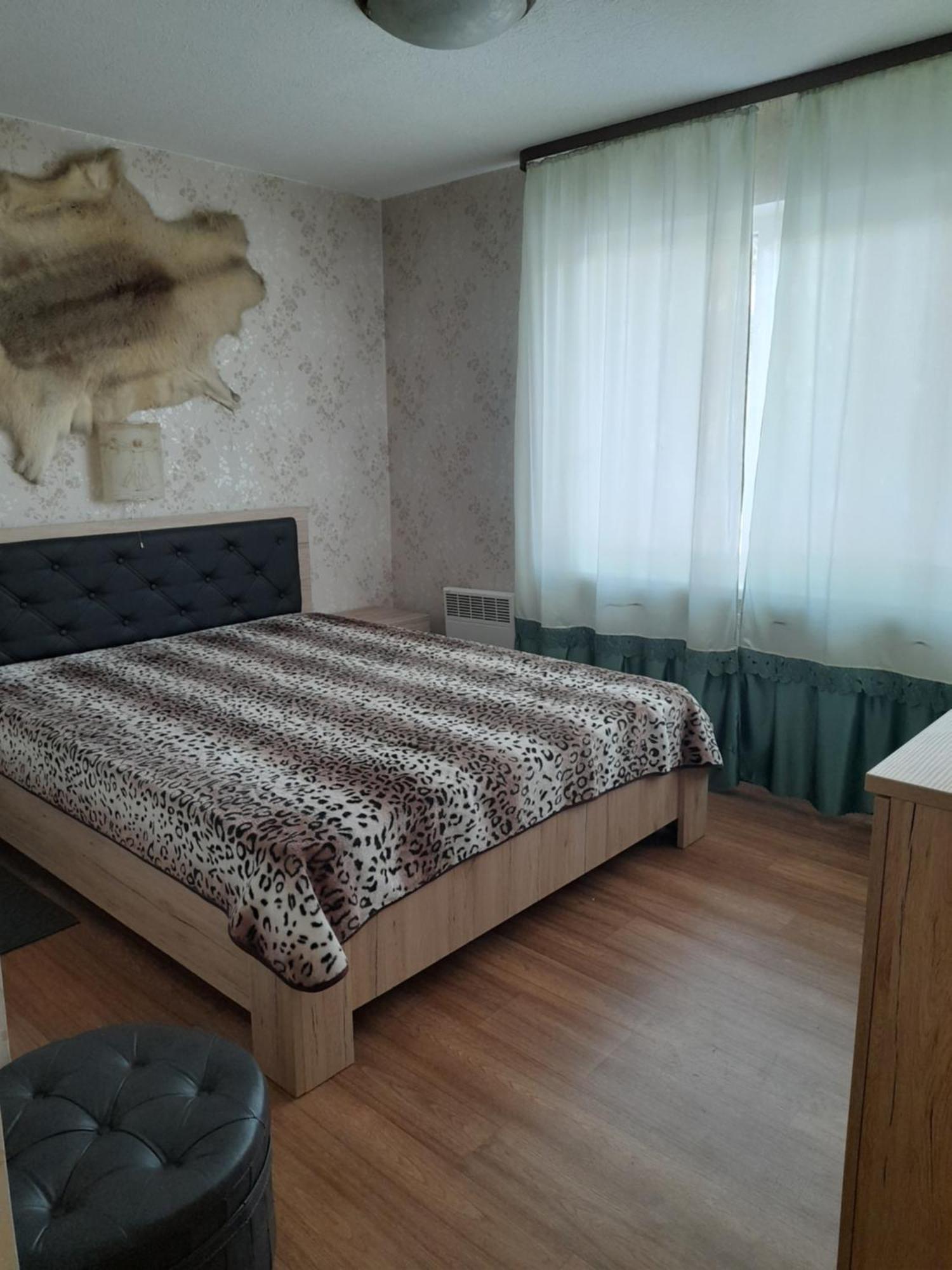 Viesu Maja "Osmany" Hotel Dvarci Exterior foto